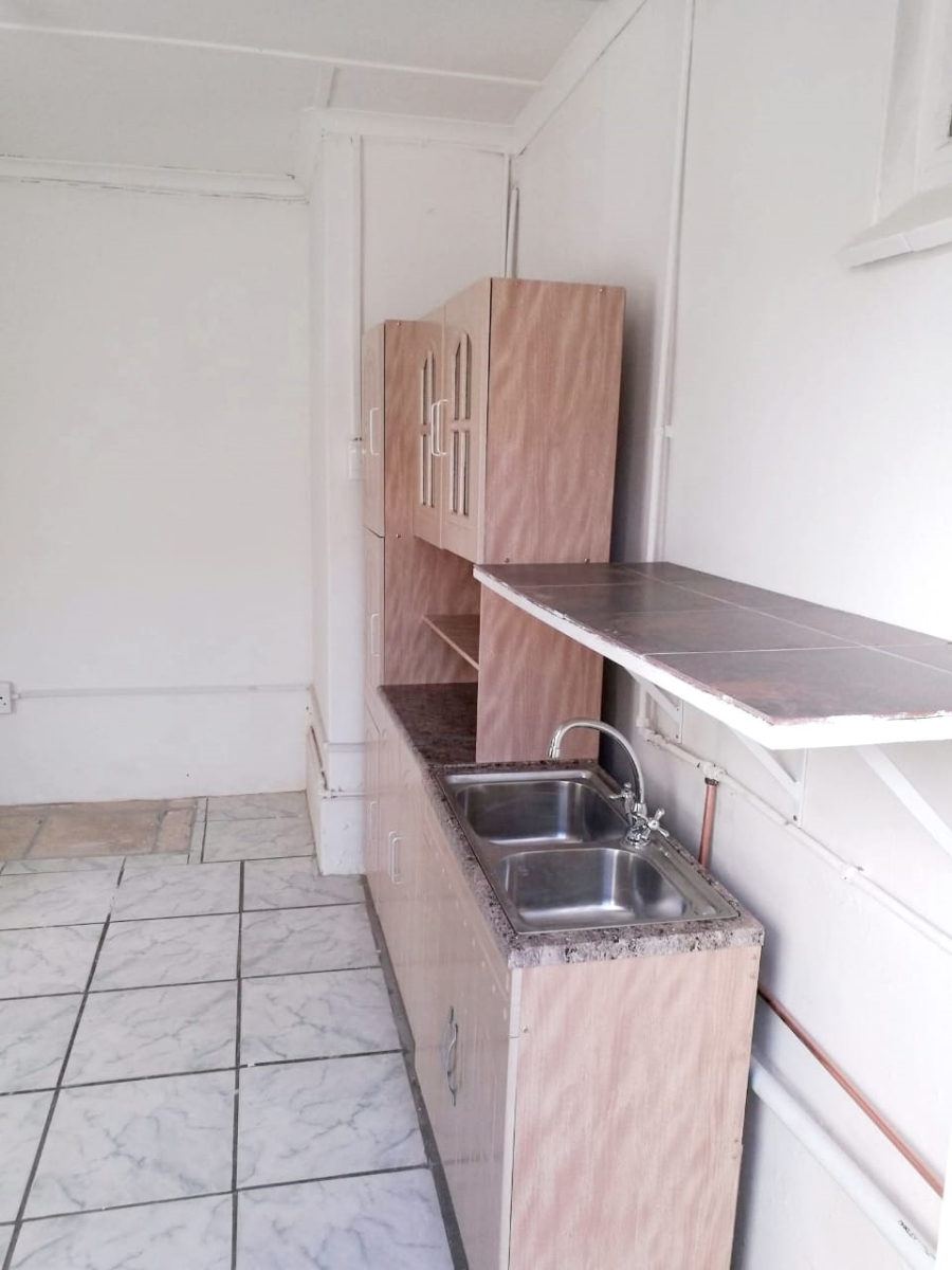 6 Bedroom Property for Sale in Highgate Eastern Cape